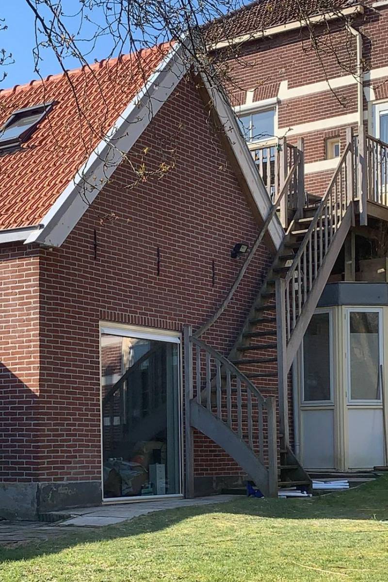 Karakteristiek bakhuis in Amersfoort na voegwerk renovatie